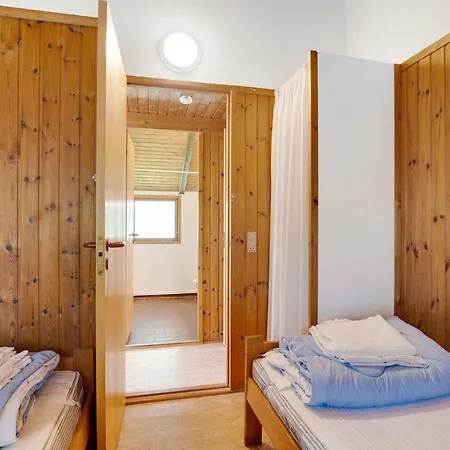 Classic Timber Summerhouse On A Large Private Block Hotel Hornbæk