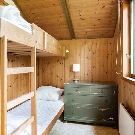 Classic Timber Summerhouse On A Large Private Block Hotel *